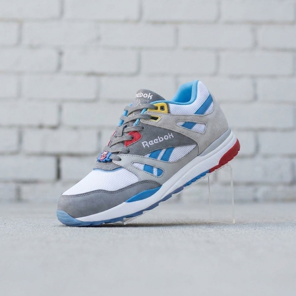 NEW REEBOK men's ventilator cn sneaker in gray
